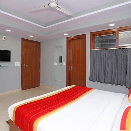 Capital O Aashiyana Paradise Near Omaxe Gurgaon Mall Hotel Buitenkant foto